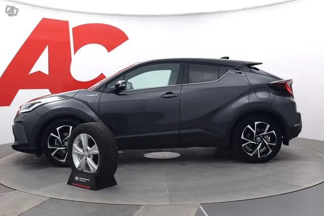 Toyota C-HR 1,8 Hybrid Intense Edition - / KOUKKU / ADAPT. CRUISE / LISÄPITKÄ / Image 2